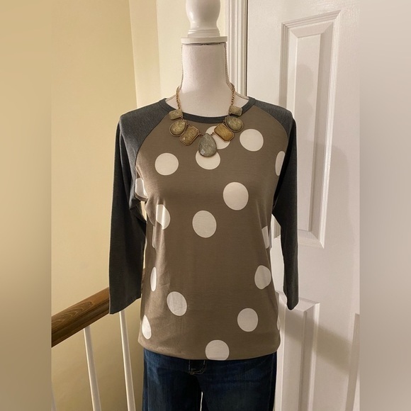 LuLaRoe Tops - LulaRoe Polka Dot Randy NWT!!